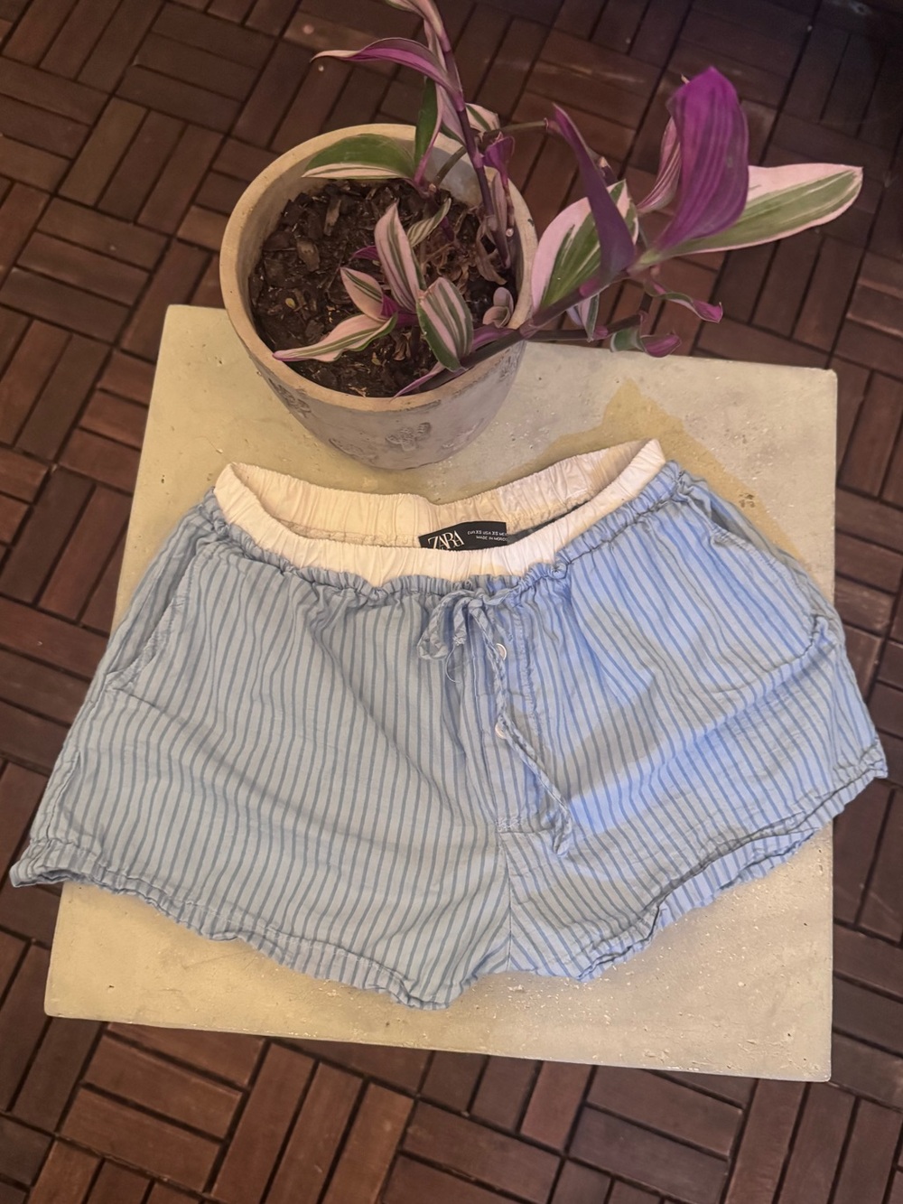 ✨Like New✨ Zara Light Blue and White Striped Elastic Waist Shorts